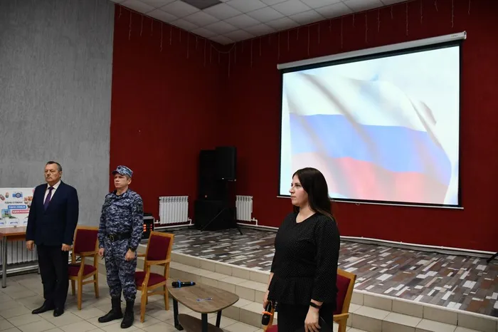 photo_5402604147657800567_w