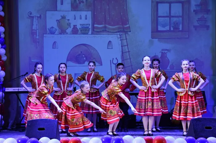 photo_5244490394152670893_w