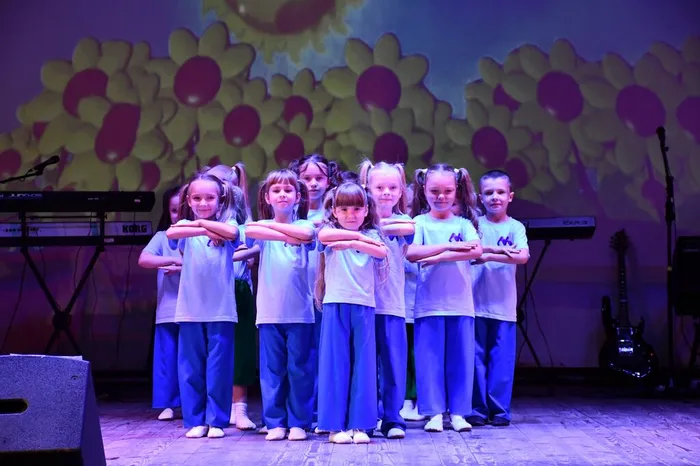 photo_5402604147657800502_w (1)