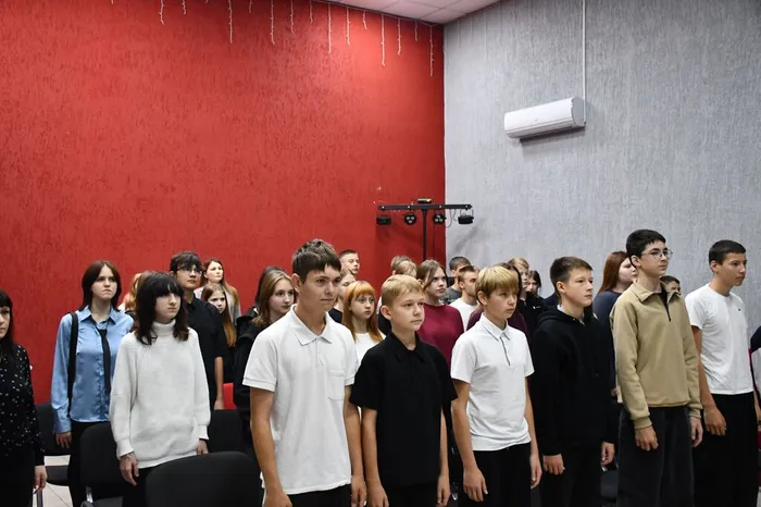 photo_5402604147657800568_w