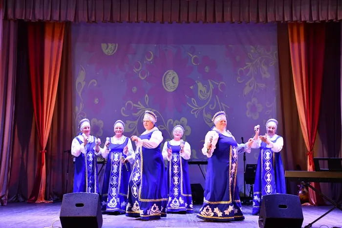 photo_5402604147657800488_w