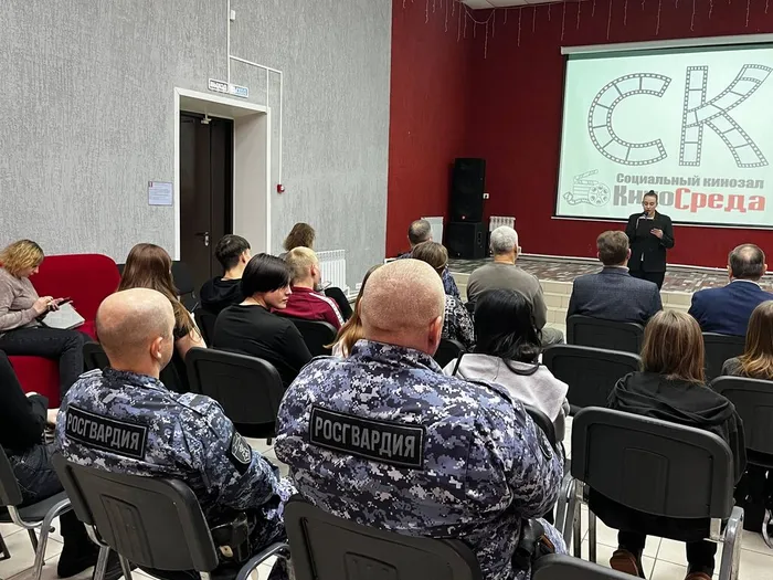 photo_5278426047449863555_w