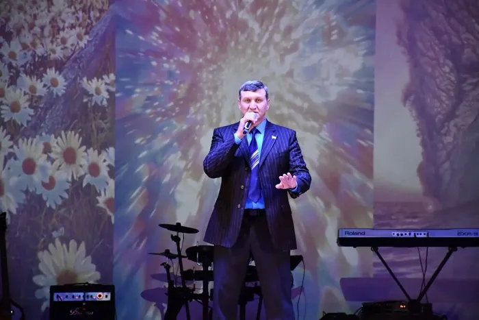 103f1f0d-bac9-499b-86f2-5493e8b2d9fe