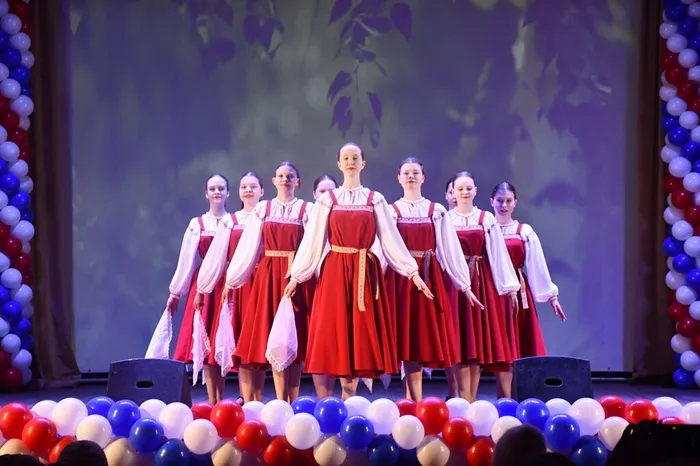 photo_5240251227071779687_w