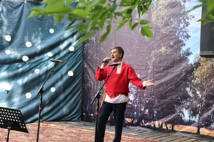 Солист Евгений Коротких.JPG