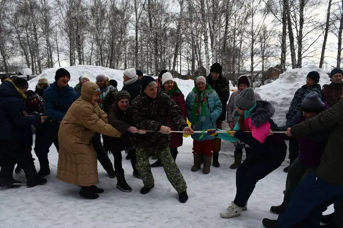 photo_5242238594338984971_w