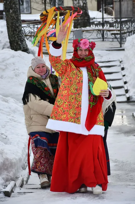 photo_5242238594338984957_w