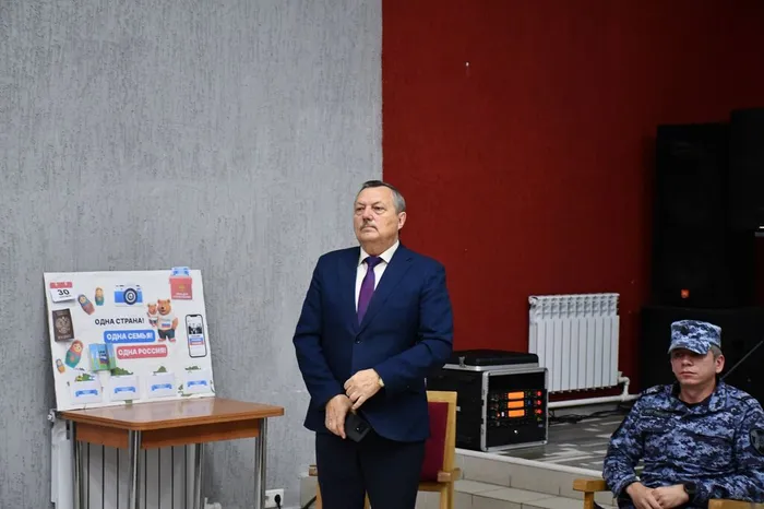 photo_5402604147657800570_w